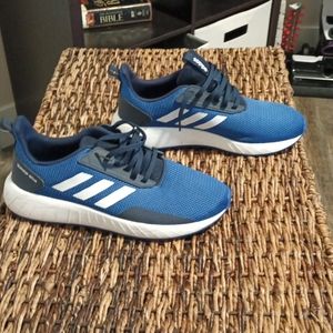 Adidas Questar drive athletic shoes